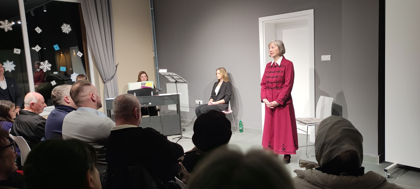 Külön-leges-legszebb nyelv