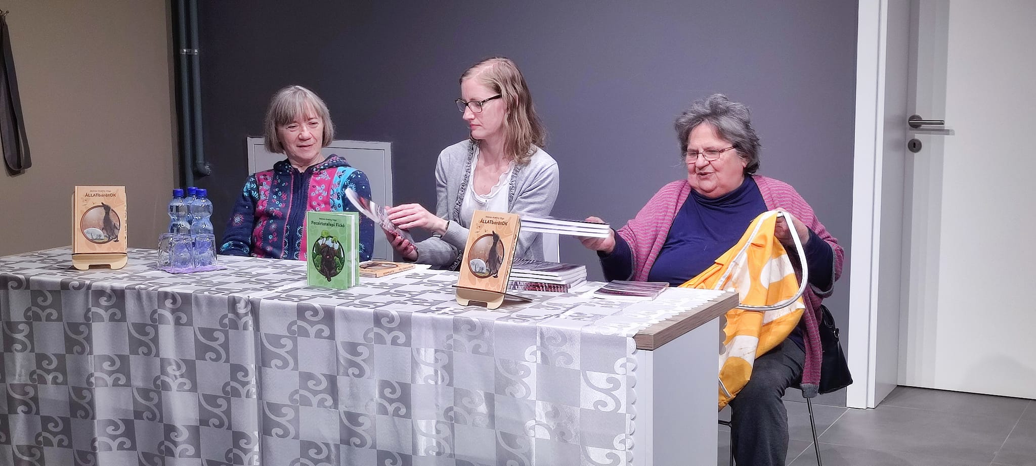 Molnár Krekity Olga: ÁLLATbarátOK